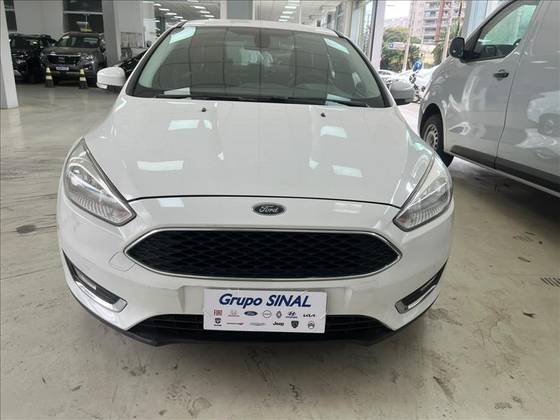 FORD FOCUS 2.0 SE PLUS 16V FLEX 4P POWERSHIFT FORD FOCUS 2.0 SE PLUS 16V FLEX 4P POWERSHIFT